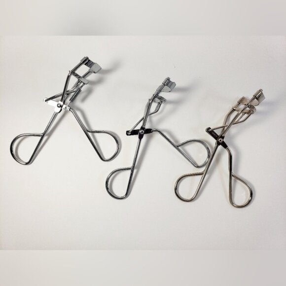Three Different Eyelash Curlers All Three A Set - Picture 8 of 10